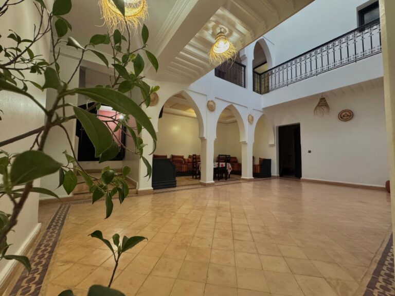 Villa – Route d’Ourika, proche Kasbah Bab Ourika